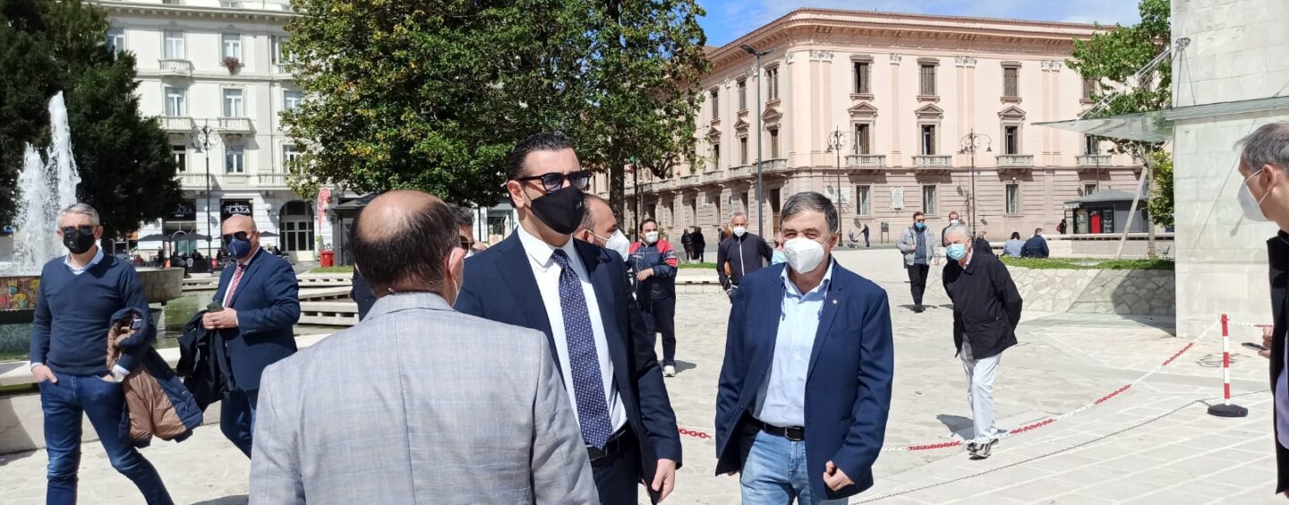 Superiori in dad ad Avellino, il Codacons chiama Draghi. Festa: “Per me non c’è segnalazione che tenga, le scuole restano chiuse. Ne riparliamo a settembre”