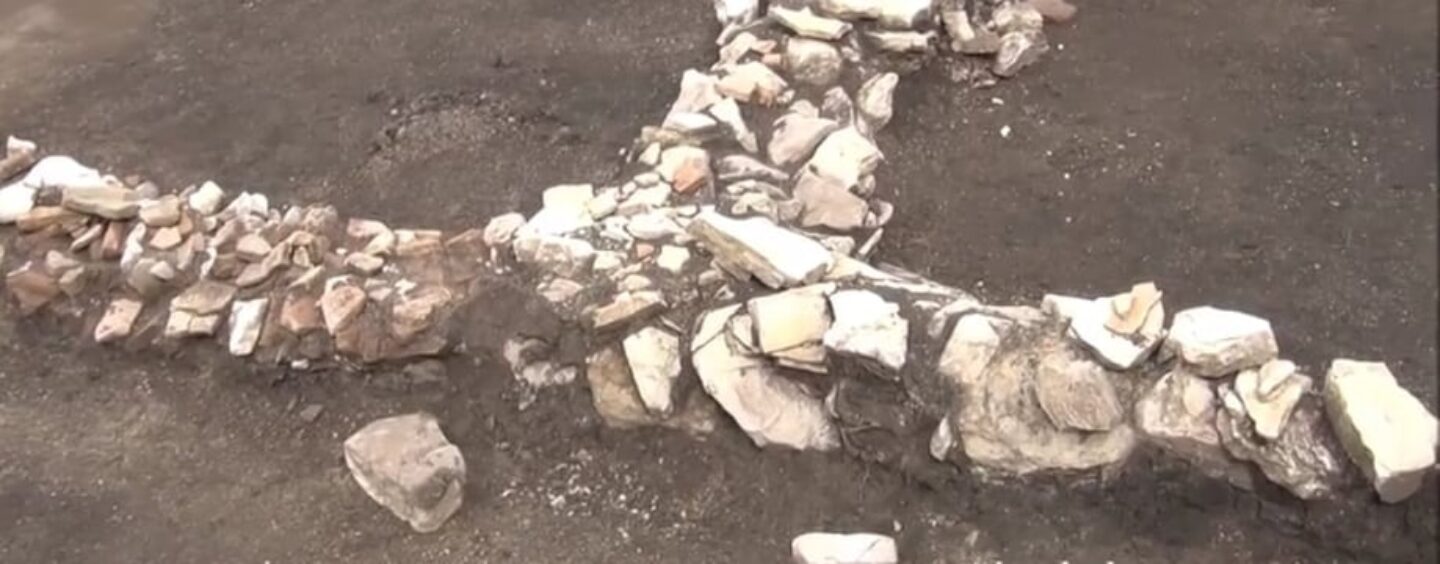 Ritrovamenti archeologici in un cantiere della Lioni Grottaminarda a Carpignano/VIDEO