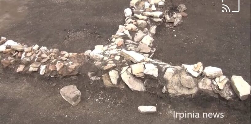Ritrovamenti archeologici in un cantiere della Lioni Grottaminarda a Carpignano/VIDEO