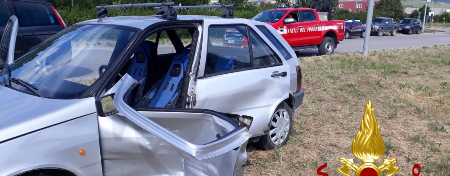 Schianto stradale tra due auto nell’area industriale di Flumeri: 84enne portato in ospedale