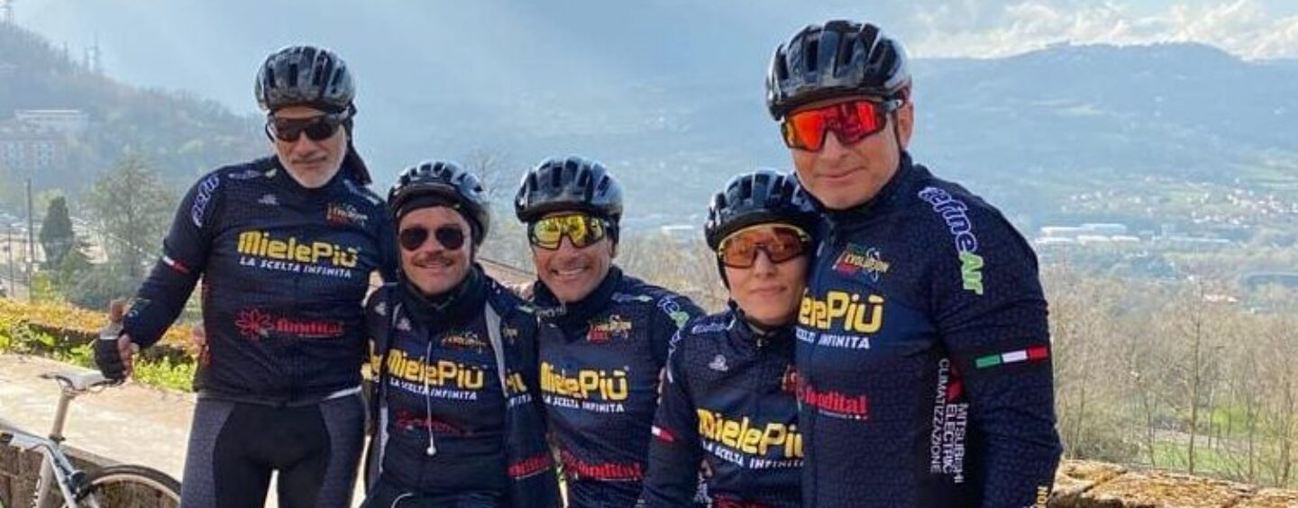 Tre ciclisti irpini sulle strade del giro d’Italia. Ad Atripalda batte forte il cuore