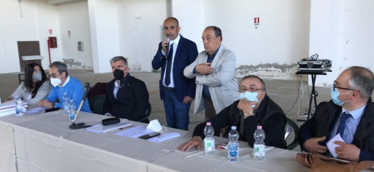 VIDEO/ Asi, il sindaco di San Martino la spunta su quello di Solofra: “Pronti a raccogliere la sfida del Recovery fund”