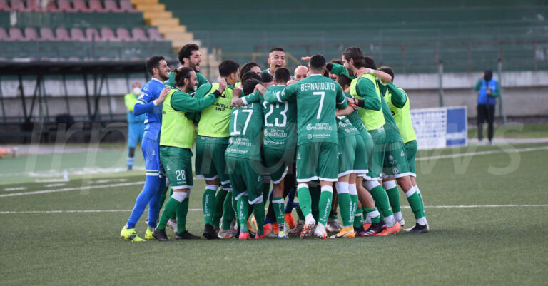 VIDEO/ Playoff, dopo il pareggio a Padova tifosi dell’Avellino fiduciosi per il ritorno. Il sondaggio