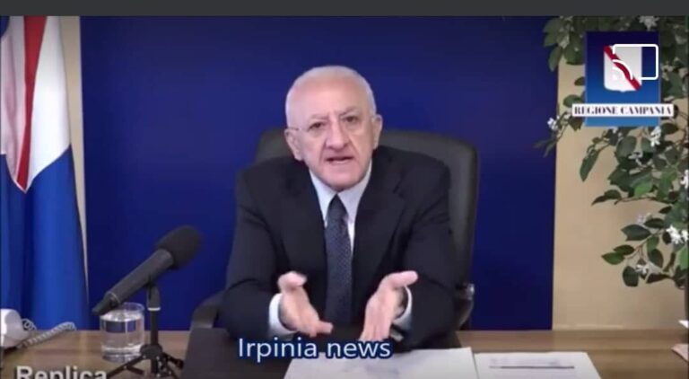 De Luca: “Sindaci irpini imbecilli, a Solofra non riaprirà il pronto soccorso”/VIDEO