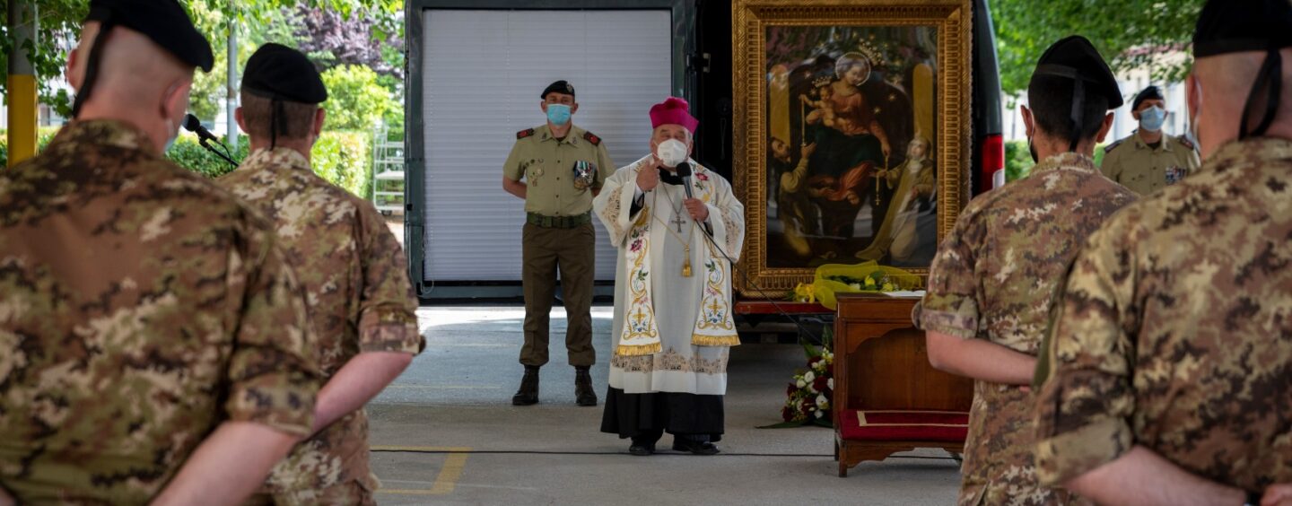 Avellino: il quadro della Beata Vergine del Rosario di Pompei fa visita ai militari dell’esercito