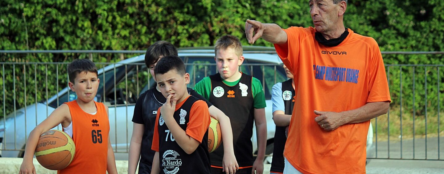 FOTO / In palestra e in periferia, l’Acsi “alleva” piccoli campioni. Il minibasket a San Tommaso è un successo