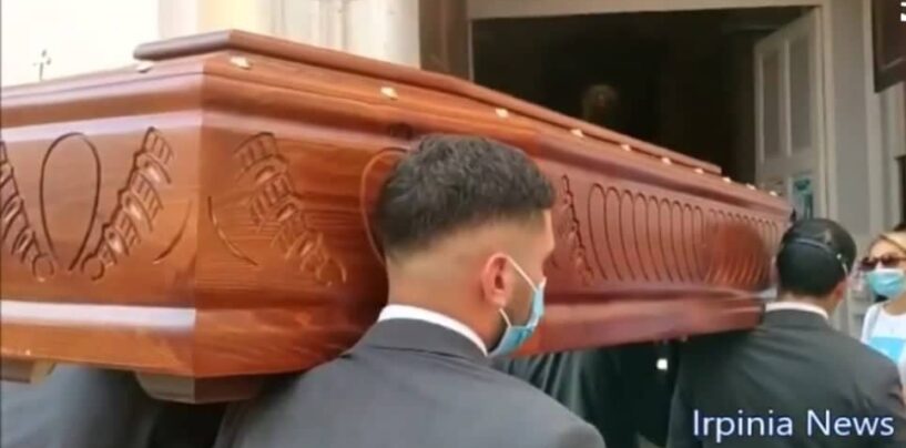 Avellino: l’ultimo saluto a Danilo, il 22enne morto alla festa di nozze/VIDEO