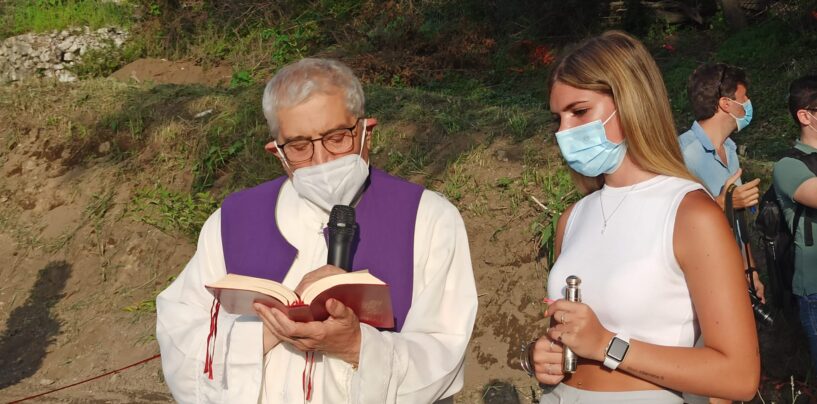 Strage del bus: Arianna viva per miracolo guarda il cielo e pensa a nonna Luisa