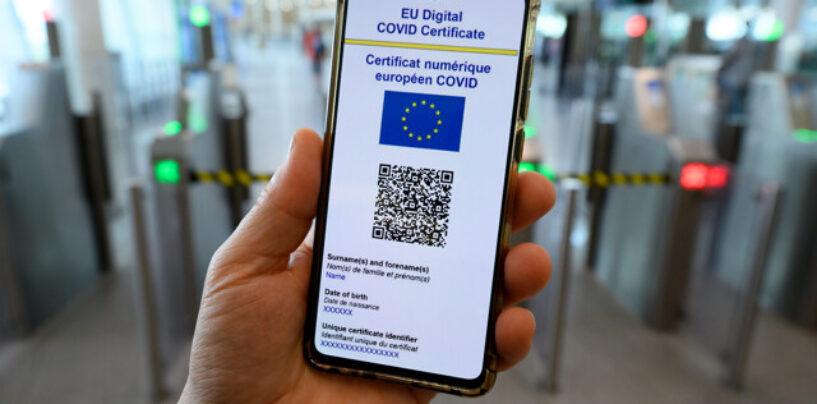 Campania, accesso a scuola con green pass: ecco i chiarimenti della Regione