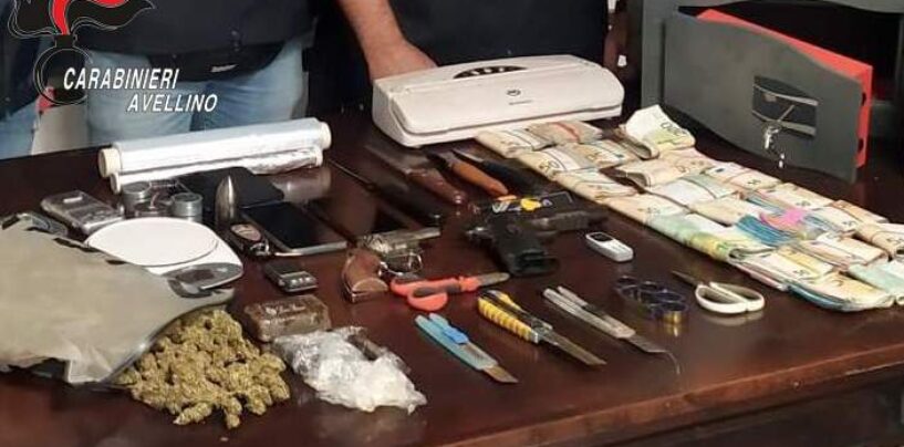 Hashish, marijuana e 23mila euro in contanti: arrestati due fratelli pusher