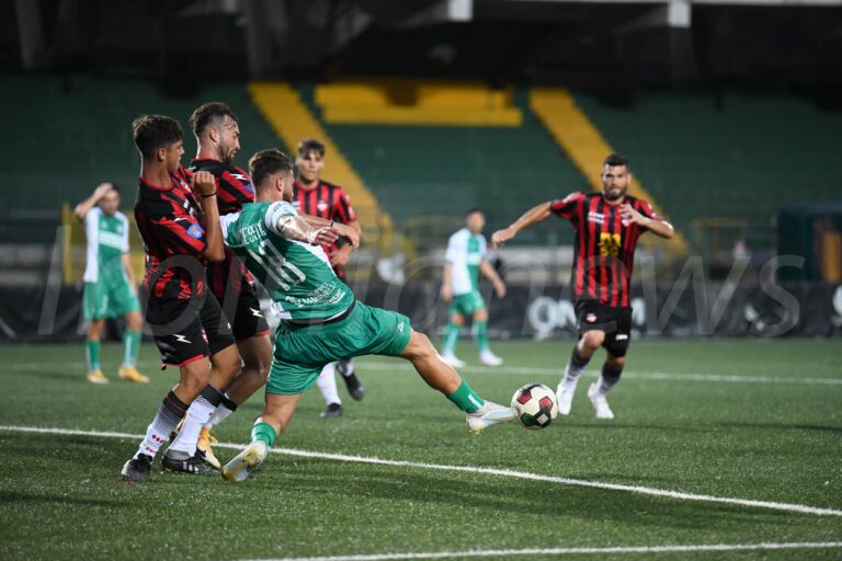 Calcio: Avellino batte 3-0  Sorrento in amichevole