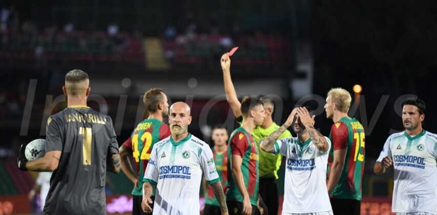 FOTOGALLERY/ Coppa Italia, undici metri fatali all’Avellino. La Ternana passa il turno