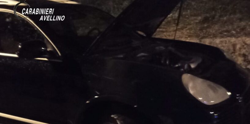 Pratola Serra, incendiata una Porsche in una via pubblica