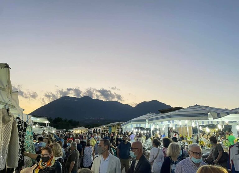 Mercato sotto le stelle, il vicesindaco: “Un esperimento da riproporre”
