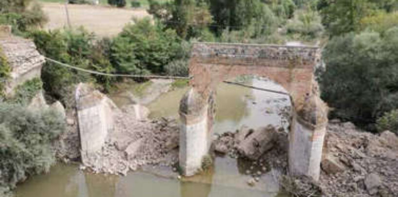 Apice: crolla l’antico ponte di epoca borbonica
