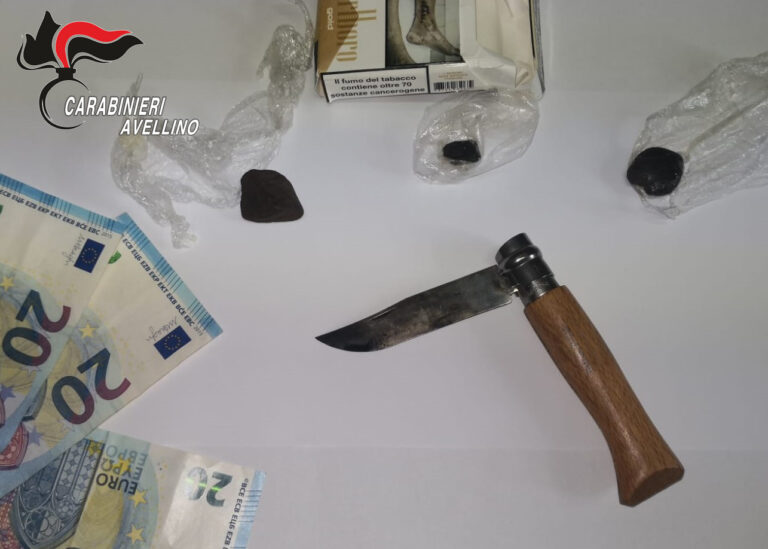 Spacciava su viale San Modestino: denunciato pusher grazie a Carabiniere libero dal servizio