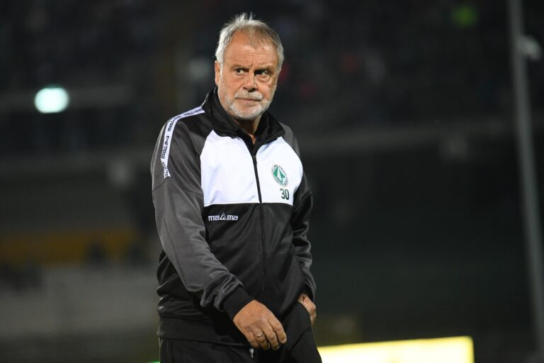 Avellino – Latina, Braglia: “Troppo nervosismo. Non vedo la squadra serena”