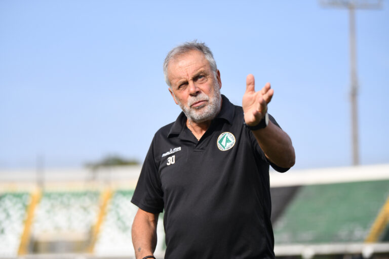 Avellino – Ancona Matelica, Braglia duro con i suoi: “O si cambia registro o prenderemo decisioni drastiche”