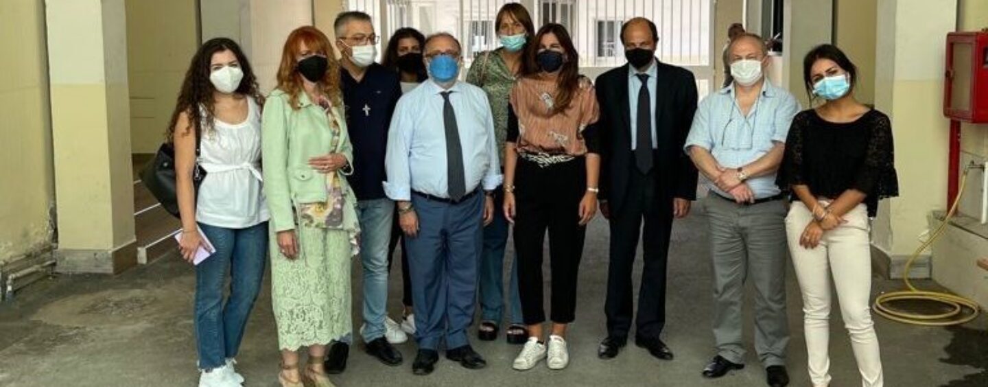 Il Garante dei detenuti all’istituto di Lauro: “Maternità non si può conciliare con il carcere”