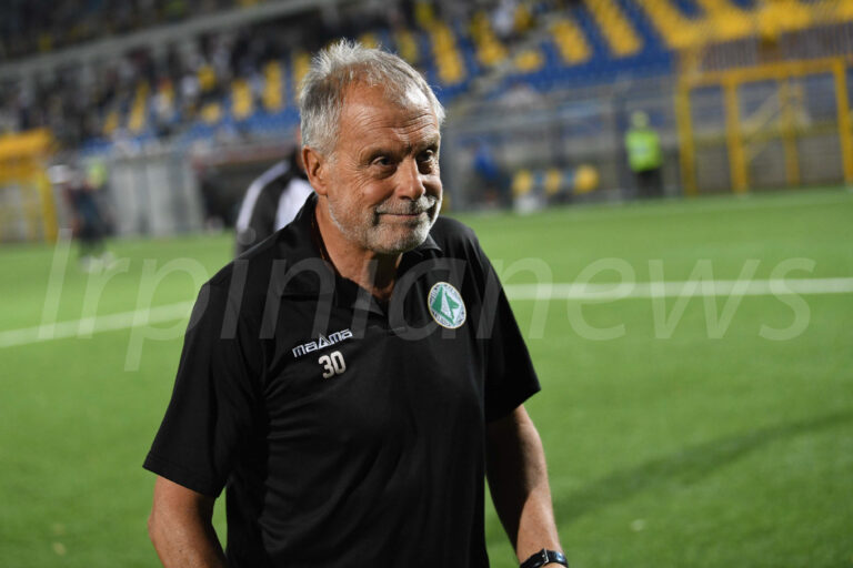 Monopoli – Avellino, Braglia: “Fatta una buona gara, in questo momento non ci gira bene”