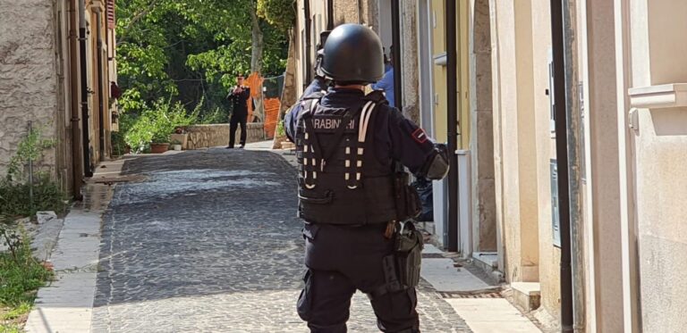Montella, si era barricato in casa: bloccato dopo due giorni dai carabinieri