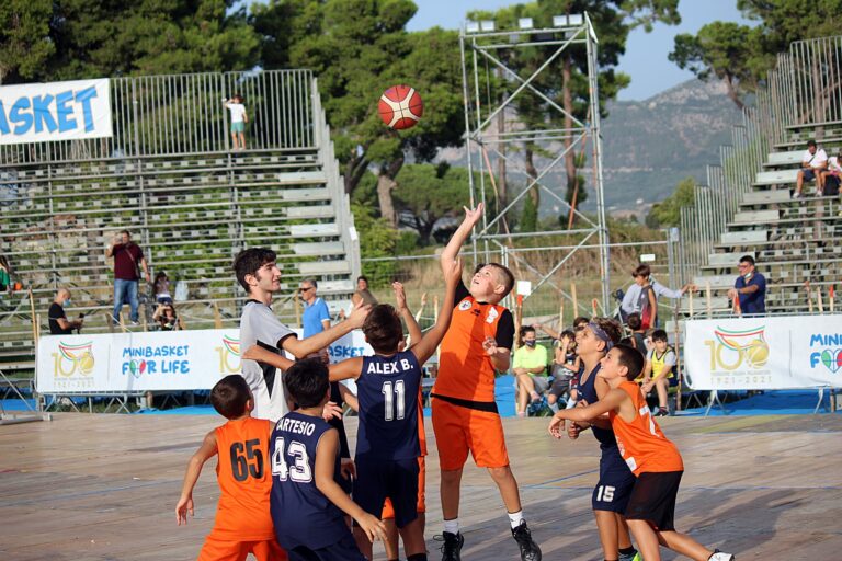 FOTO / “Minibasket for life”, in due giorni a Paestum e Avellino in campo oltre 200 bambini