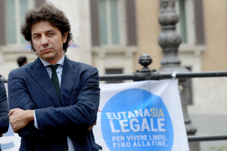 Eutanasia legale, Cappato lancia il referendum ad Avellino