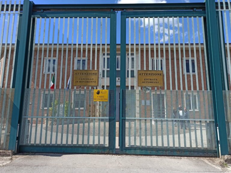 Suicida in carcere a Bellizzi, assolto  il medico accusato di omicidio colposo