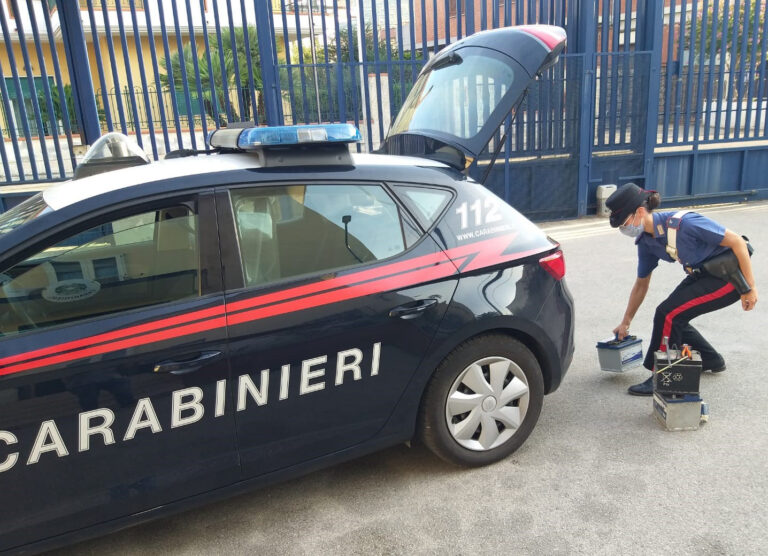 Baiano, ruba batterie dalle auto in sosta: denunciato su segnalazione dei cittadini