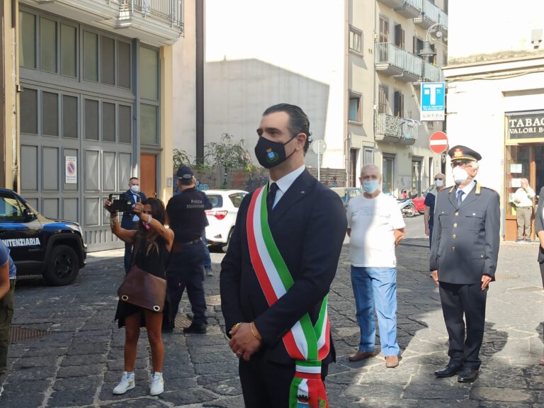 FOTO E VIDEO / Settembre ’43, il ricordo. Il sindaco: “Oggi come allora la città si riprenderà. A giugno incompiute consegnate”