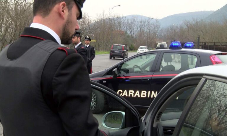 Evade dai domiciliari: 30enne arrestato dai Carabinieri