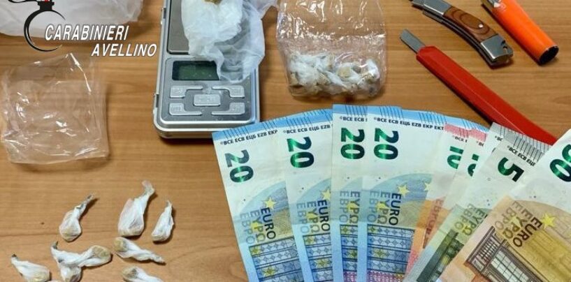 Droga, arrestato spacciatore e denunciato acquirente. 9 i grammi di eroina sequestrati