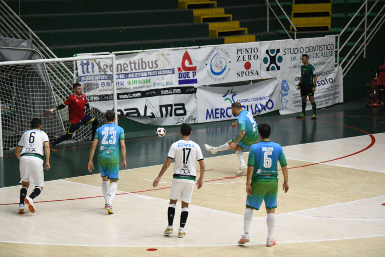 Sandro Abate, prima sconfitta stagionale: al PaladelMauro passa L84 per 2-5