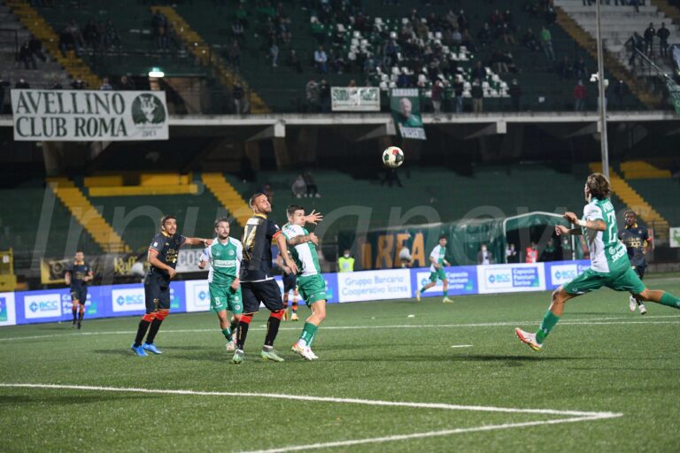 Avellino, contro la Virtus Francavilla si torna in campo per scacciare la crisi