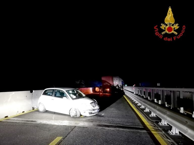 Napoli – Canosa, incidente stradale: due feriti