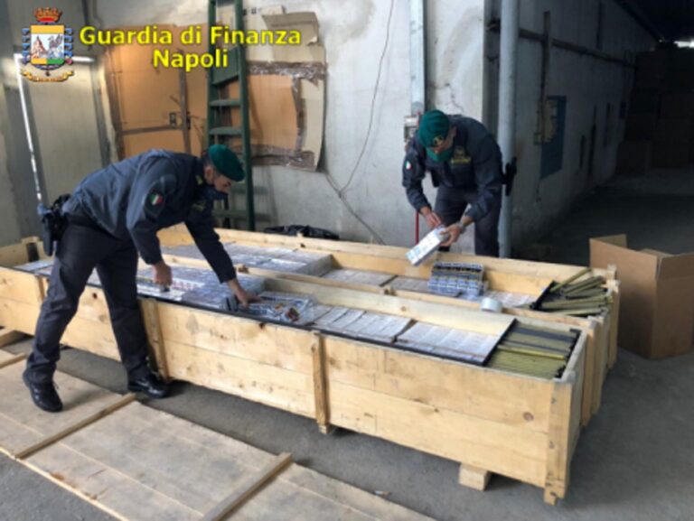 In manette 6 contrabbandieri, sequestrate 3,8 tonnellate di sigarette