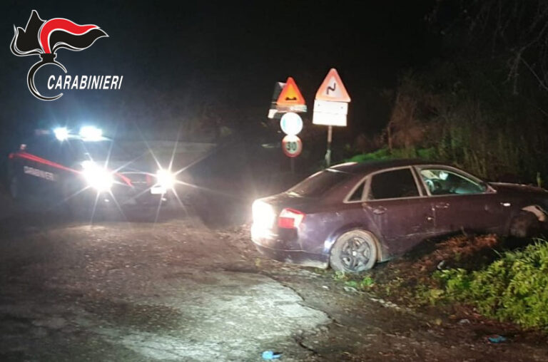 Furto di rame e gasolio: presi due stranieri dopo una tentata fuga in auto