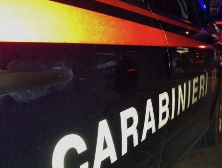 Torella dei Lombardi, provoca incidente con auto rubata: 50enne denunciato
