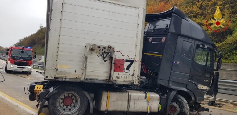 Monteforte Irpino, incidente sull’A16: strada chiusa al traffico per ore