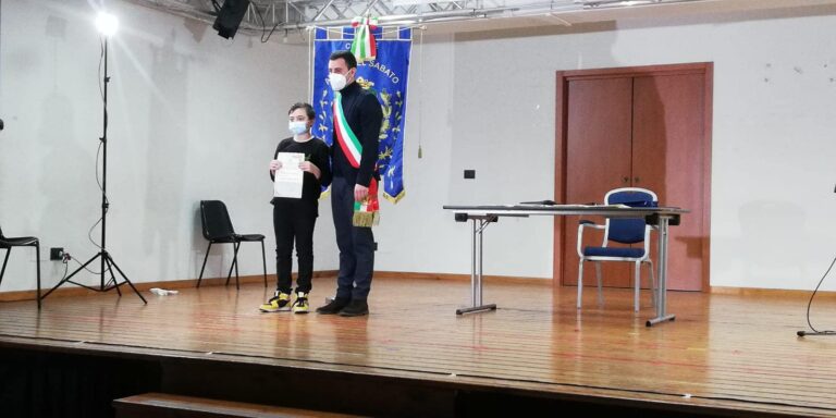 Aiello del Sabato: asilo nido e mensa alla scuola primaria
