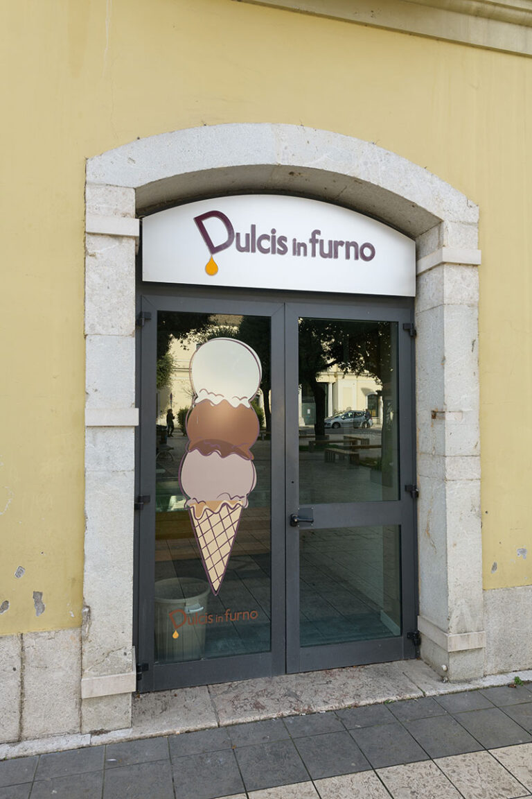 Dulcis in Furno Atripalda: nessuna chiusura per Covid, locale regolarmente aperto