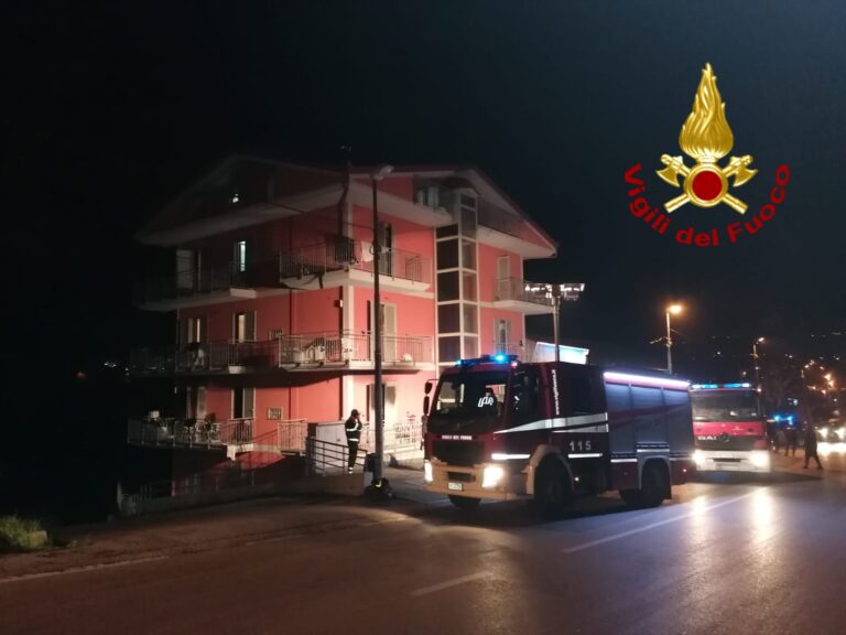 ULTIM’ORA – Grave incendio a Prata di Principato Ultra in una residenza per extracomunitari