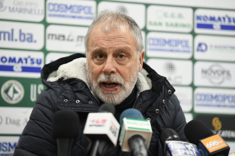 Verso Avellino Monopoli, Braglia: “Gara tosta. Chi non è più felice qui può andare via”