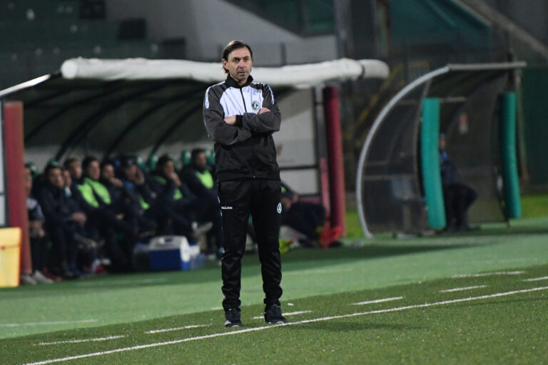 Latina – Avellino, vince la noia: è solo 0 a 0 al Franciosi