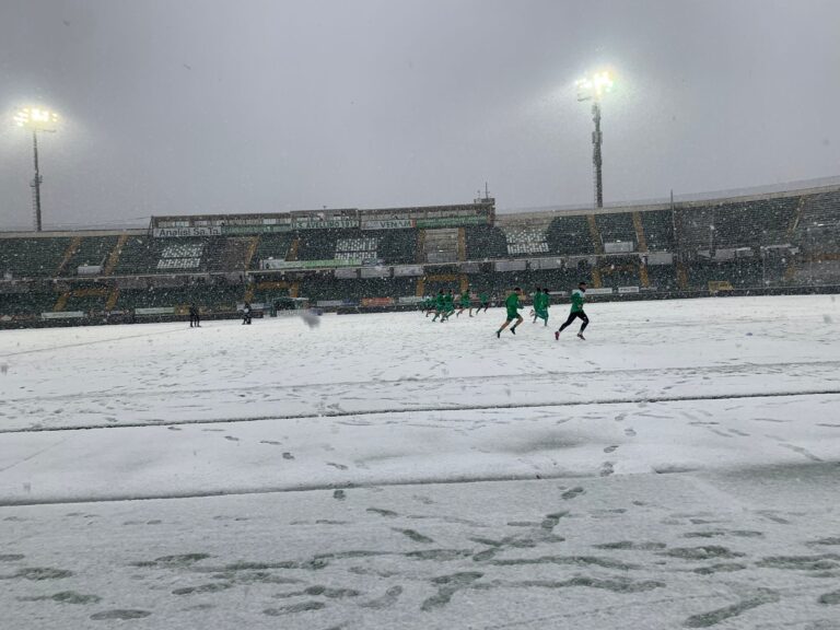 Calcio, neve: rinviata la partita Avellino – Catania
