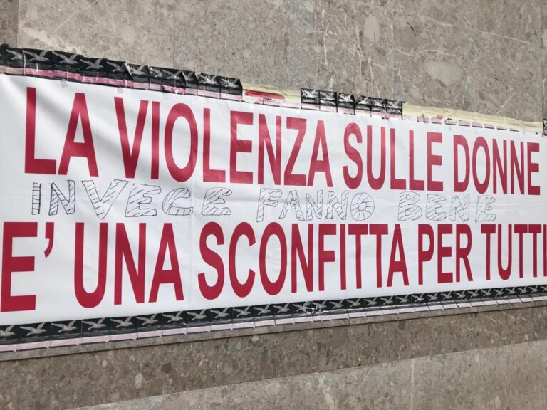 Cgil: imbrattato lo striscione contro la violenza sulle donne