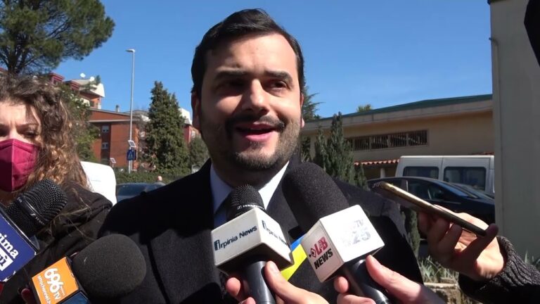 VIDEO/ Il Sottosegretario Sibilia al centro ucraino di Avellino: “Grande solidarietà dall’Irpinia”