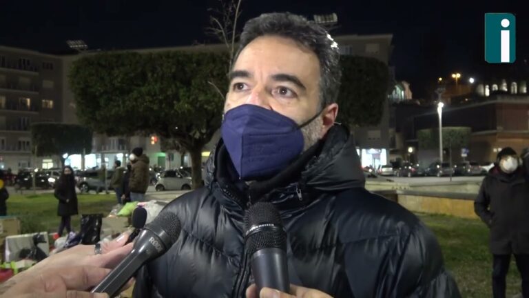 VIDEO/ La piazza di Atripalda si mette in moto per la solidarietà: raccolta beni per l’Ucraina