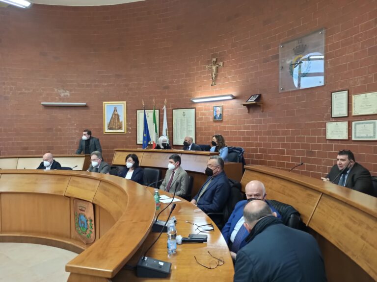 FOTO E VIDEO / “Diciamo no alla camorra in Caudina e in Irpinia: costruiamo un futuro migliore per i nostri giovani”