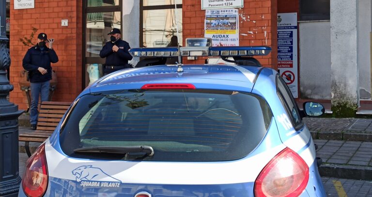 Rotondi: polizia geolocalizza cuffie Apple e incastra “topo” di appartamento
